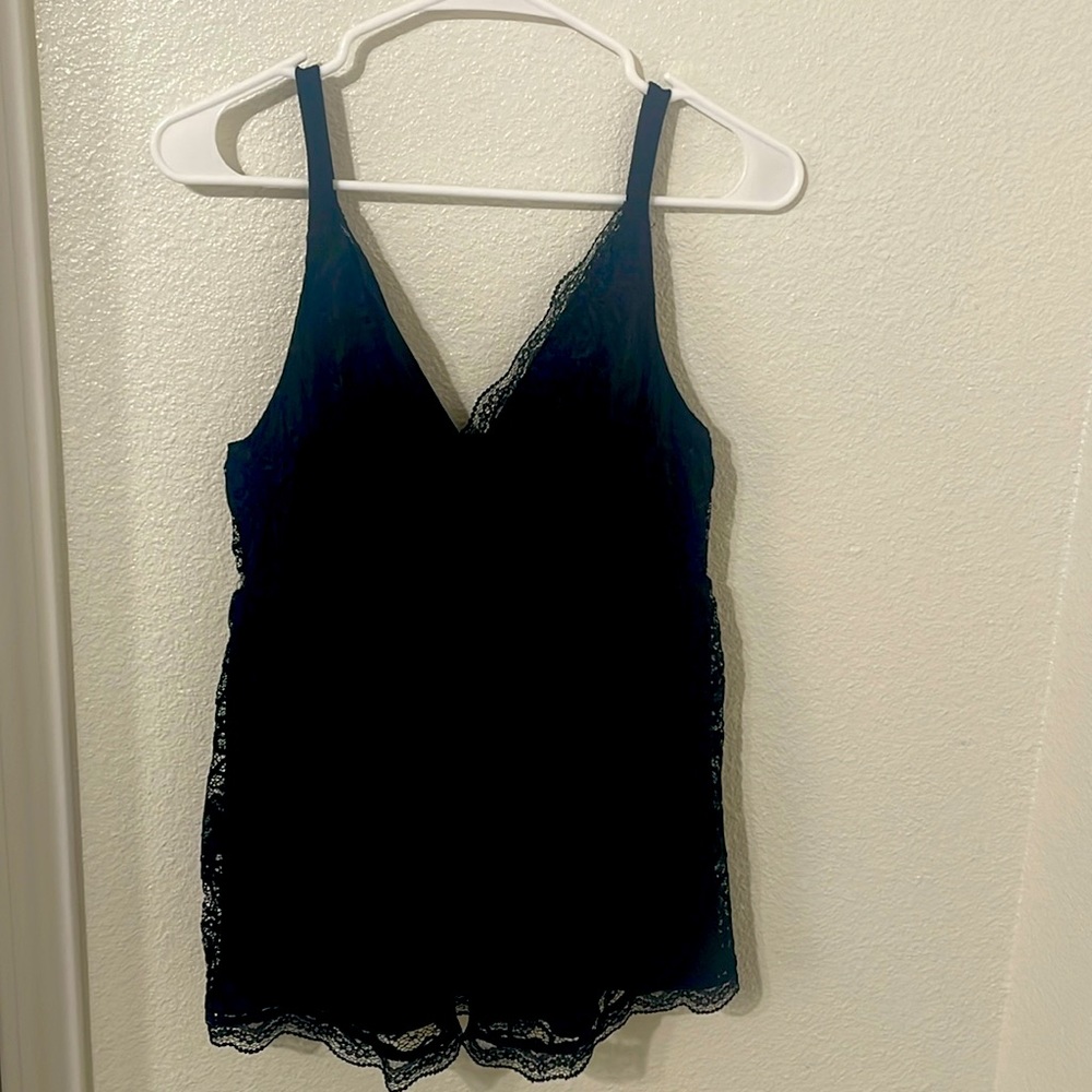 Torrid size 0x black lacy dressy tank top